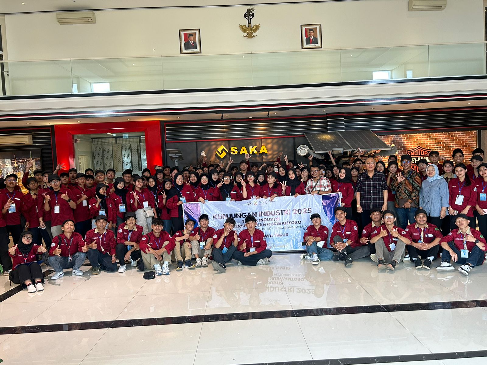 KUNJUNGAN INDUSTRI